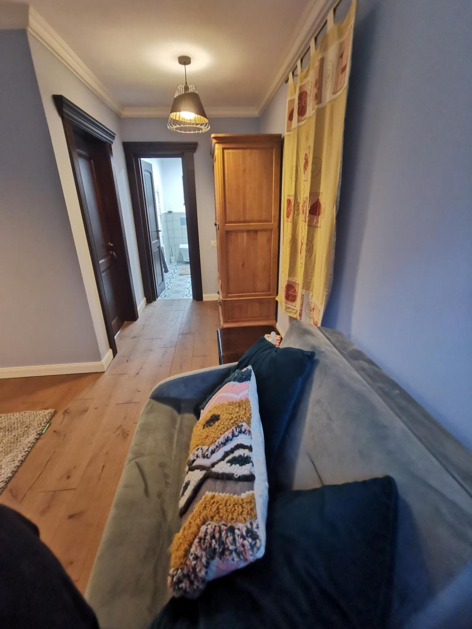 Yellow House Bran  Bagian luar foto